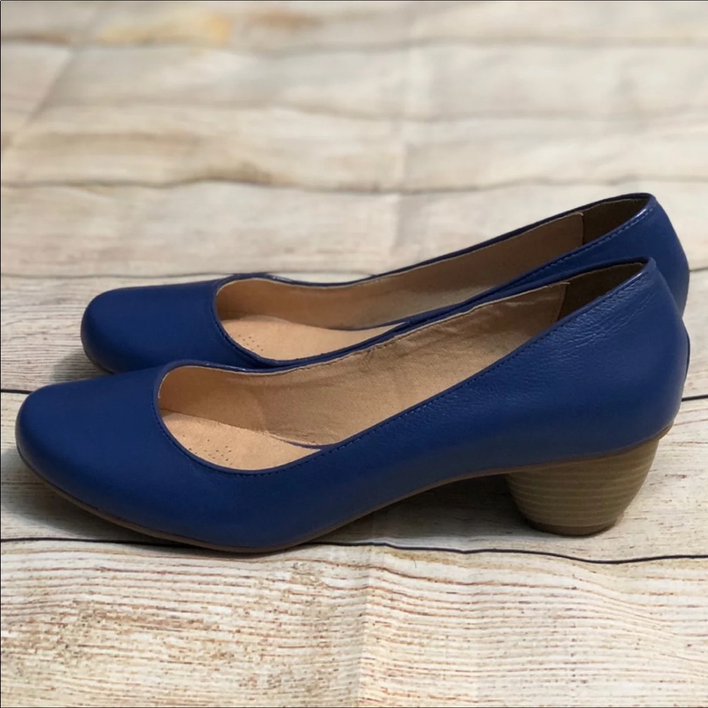 Brazilian leather blue Mary Jane heels Sz 41